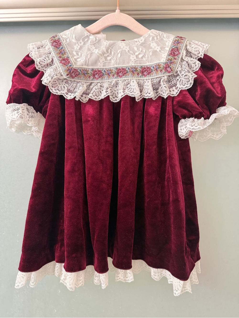 Vintage 90’s Girls Burgundy Velvet Lace Collar Dress 2T/3T